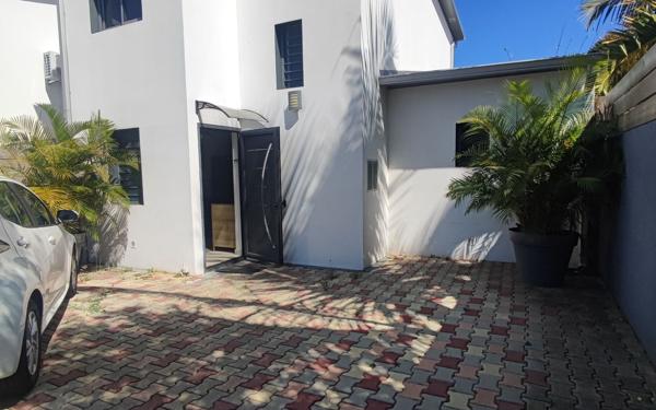 Maison à vendre    4 pièces •  Petite-Île