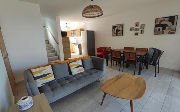 Maison à vendre    4 pièces •  Petite-Île