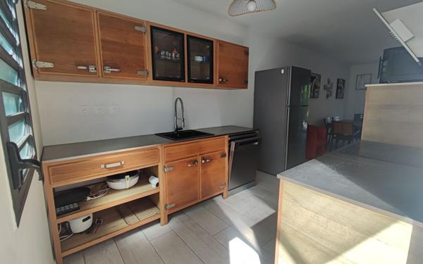 Maison à vendre    4 pièces •  Petite-Île