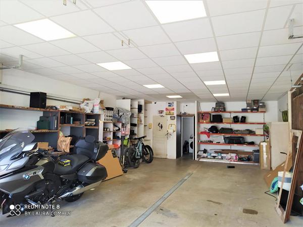 2 Villas,  piscine et garage de 100m2