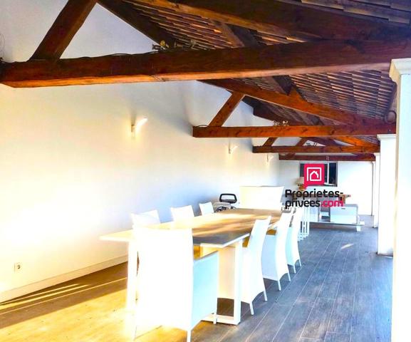 2 Villas,  piscine et garage de 100m2