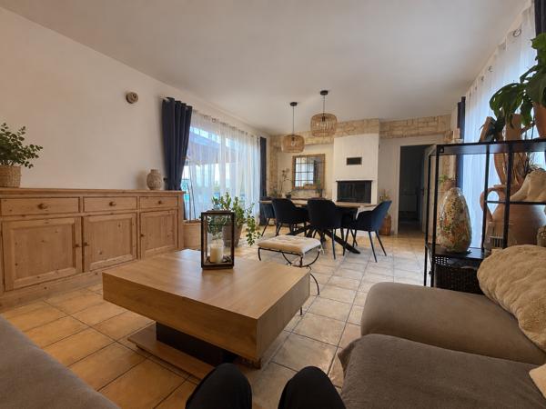 Maison
         6 pièces
        - 115 m² 320 250 €*