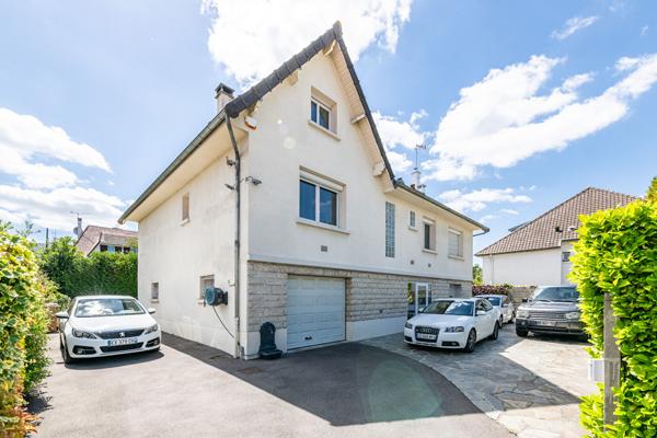 Maison 8 pièces 215 m2