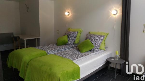 Maison traditionnelle 10 pièces de 305 m² à Chailly-en-Bière (77930)