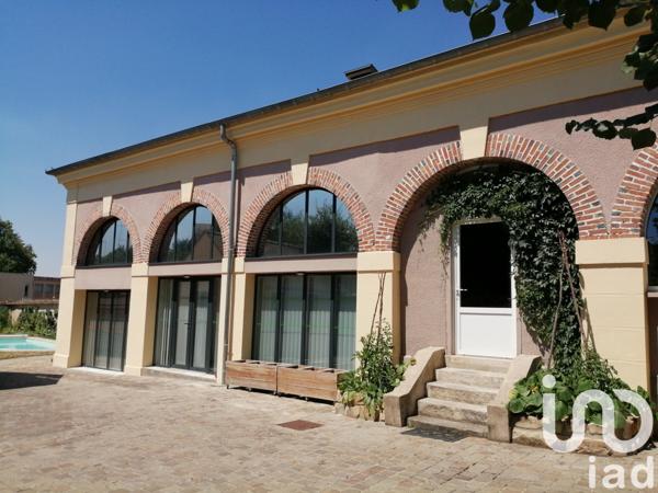 Maison traditionnelle 10 pièces de 305 m² à Chailly-en-Bière (77930)