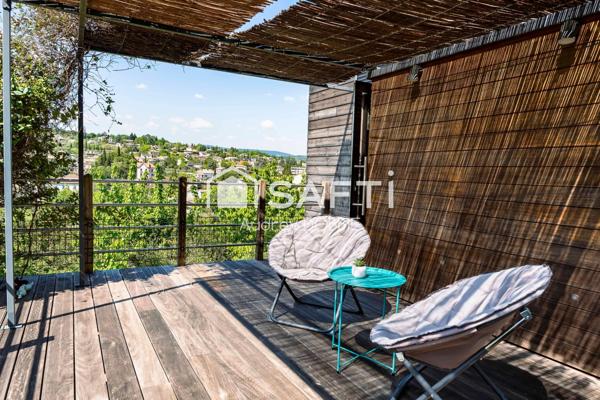 07140 Les Vans : Villa d`architecte avec Piscine