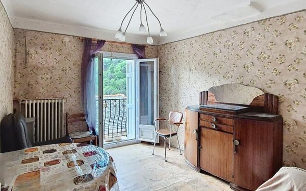 Maison à vendre    6 pièces •  Olette