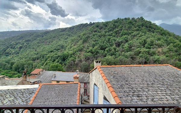 Maison à vendre    6 pièces •  Olette