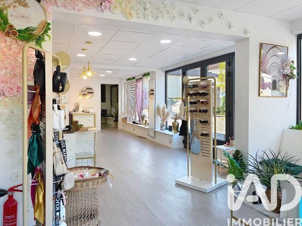 Immeuble à vendre 365 m² Montguyon