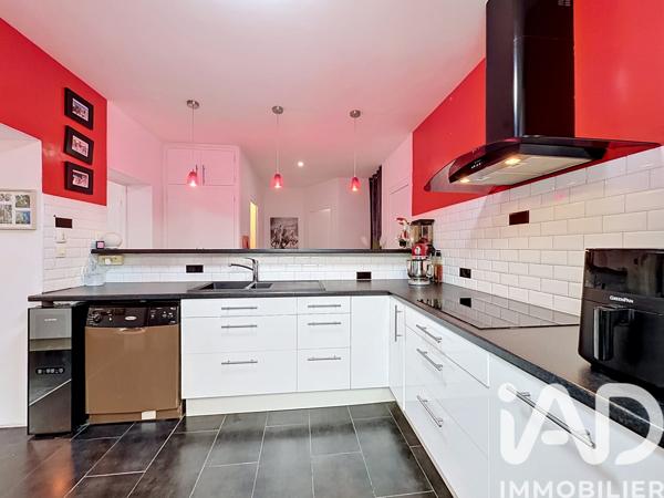 Immeuble à vendre 365 m² Montguyon