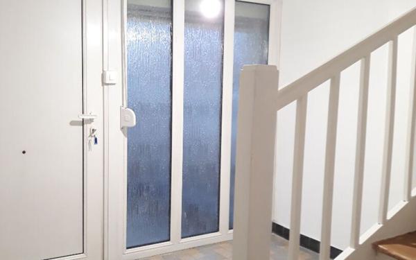 Maison à louer    3 pièces •  Hazebrouck