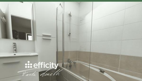 Maison
         5 pièces
        - 110 m² 152 000 € *