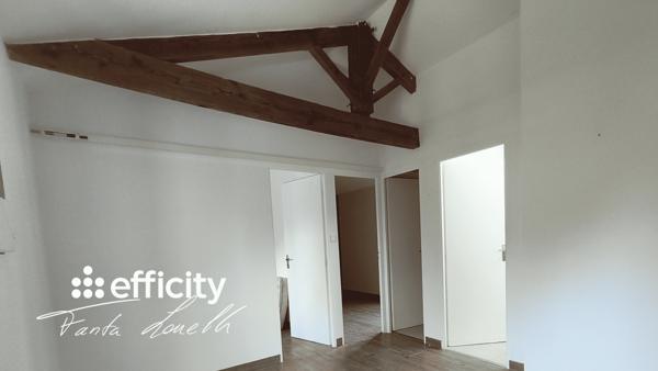 Maison
         5 pièces
        - 110 m² 152 000 € *