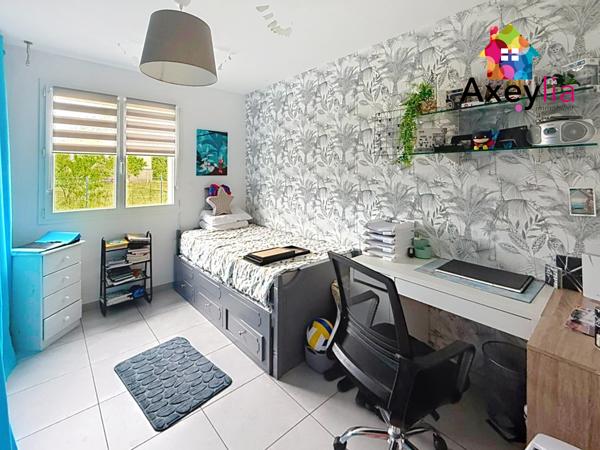 Vendenesse-sur-Arroux (71130) A VENDRE- VENDENESSE SUR ARROUX- MAISON DE PLAIN-PIED AVEC PISCINE