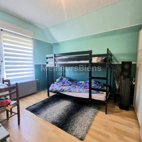 Belle Maison Rénovée, Individuelle, de 133 m2, située en centre ville et dans une rue calme ! La campagne en Ville