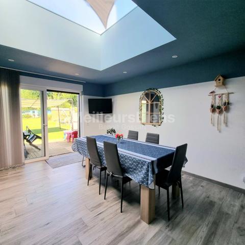 Belle Maison Rénovée, Individuelle, de 133 m2, située en centre ville et dans une rue calme ! La campagne en Ville