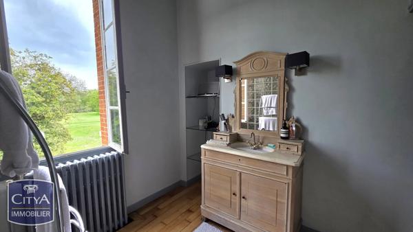 Immeuble à vendre 6770m² Lapeyrouse-Fossat (31180)