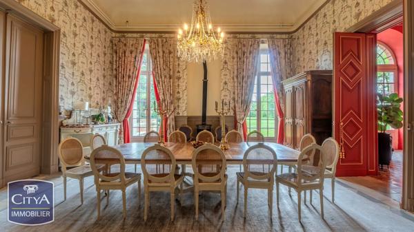 Immeuble à vendre 6770m² Lapeyrouse-Fossat (31180)