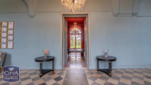 Immeuble à vendre 6770m² Lapeyrouse-Fossat (31180)