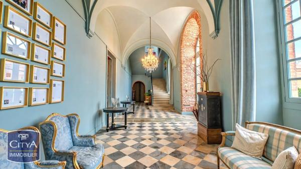 Immeuble à vendre 6770m² Lapeyrouse-Fossat (31180)