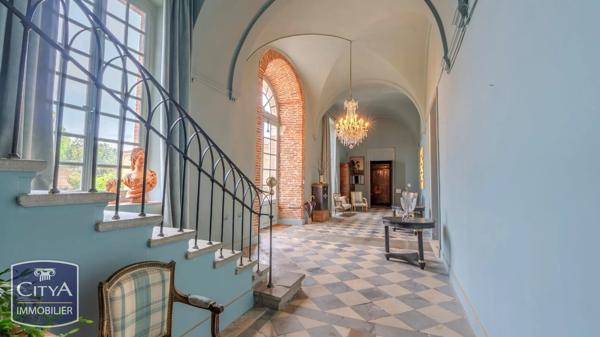 Immeuble à vendre 6770m² Lapeyrouse-Fossat (31180)