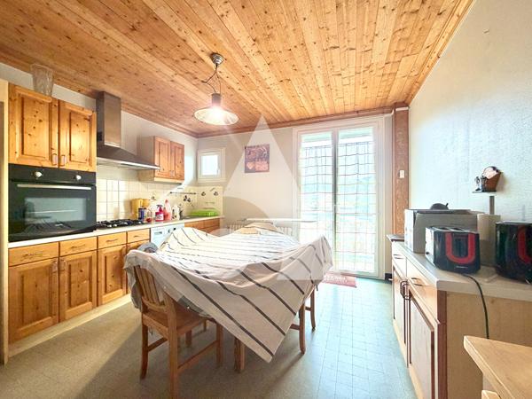 Immeuble 6 pièces 144 m2