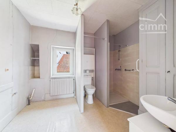 SOUS OFFRE : Maison de Maître du début du XXe siècle – 146 m² habitables, dépendances et potentiel d'aménagement