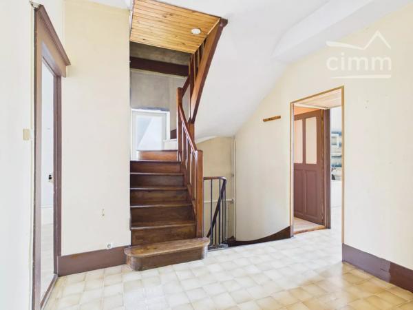 SOUS OFFRE : Maison de Maître du début du XXe siècle – 146 m² habitables, dépendances et potentiel d'aménagement