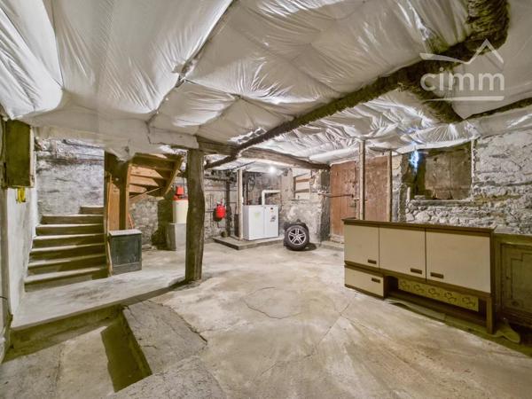 SOUS OFFRE : Maison de Maître du début du XXe siècle – 146 m² habitables, dépendances et potentiel d'aménagement