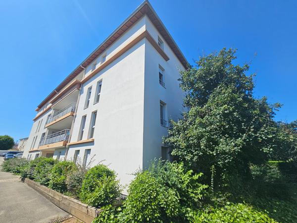 Appartement Craponne 97.61 m2 comprenant 4 pièces, 3 chambres dont suite parentale avec dressing