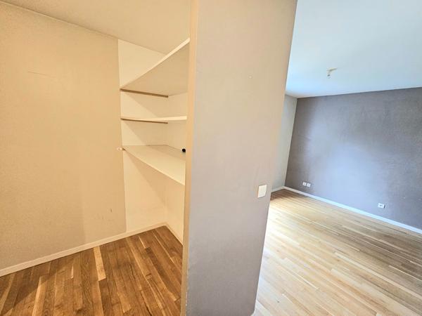 Appartement Craponne 97.61 m2 comprenant 4 pièces, 3 chambres dont suite parentale avec dressing
