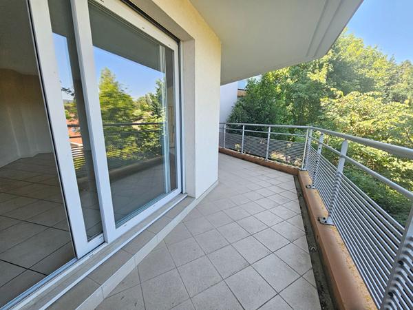 Appartement Craponne 97.61 m2 comprenant 4 pièces, 3 chambres dont suite parentale avec dressing