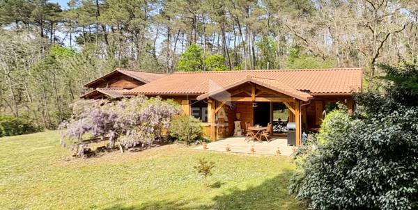 Maison Bois ,alliant cachet et sérénité, à Neuvic