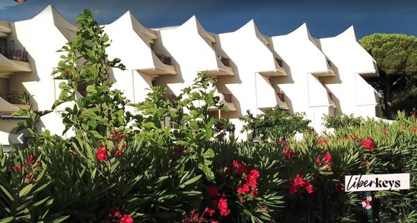 Appartement Port Camargue 20 m2 - Piscine -  1 place parking - 1 cave