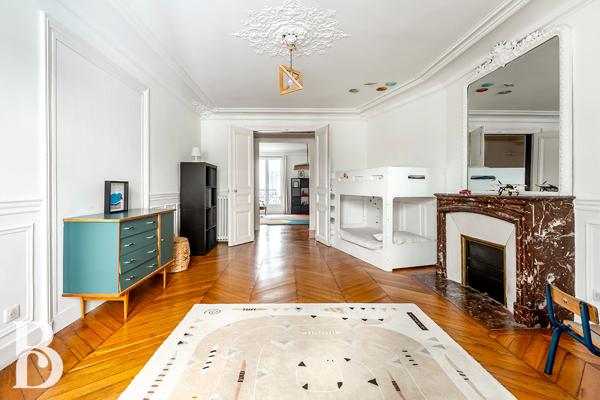 Paris (75009) APPARTEMENT 170 m² / 4 CHAMBRES / LIÈGE / TRINITÉ, PARIS 9E