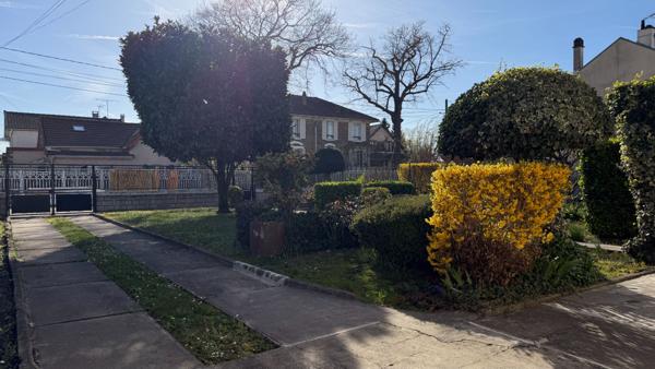 Maison à vendre à Livry Gargan - 6 pièces, 4 chambres