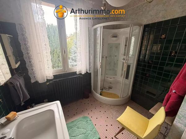 Vente                                                      Maison
                        
                     8 pièces                      187 m2                     à Lavelanet
