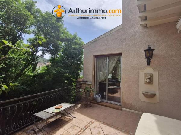 Vente                                                      Maison
                        
                     8 pièces                      187 m2                     à Lavelanet