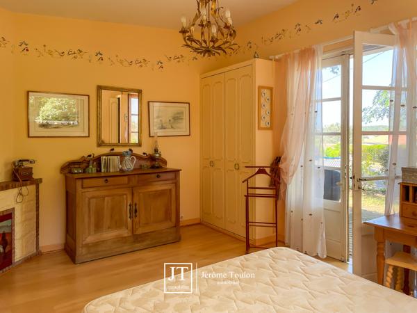 Maison
                                                                                                                                                                                                                                                                                                                        5 pièce(s)                                                                                                                                                                                                          4 chambre(s)                                                                                                                                                                                                          100  m²