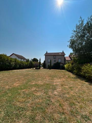 Maison Aurillac 7 pièce(s) 145 m2 , Aurillac