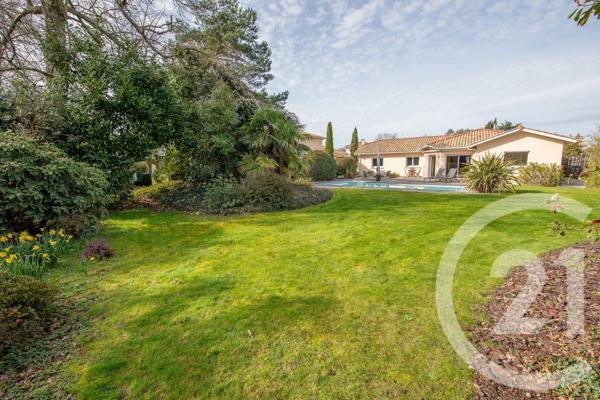 Maison à vendre  6 pièces - 131,70 m2 ST MEDARD EN JALLES - 33