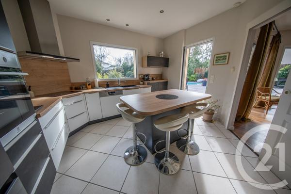 Maison à vendre  6 pièces - 131,70 m2 ST MEDARD EN JALLES - 33