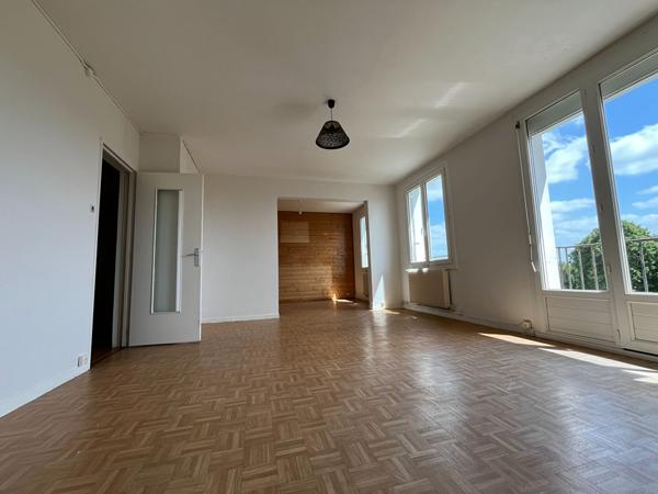 Appartement Fontenay Le Comte avec vue sur la ville