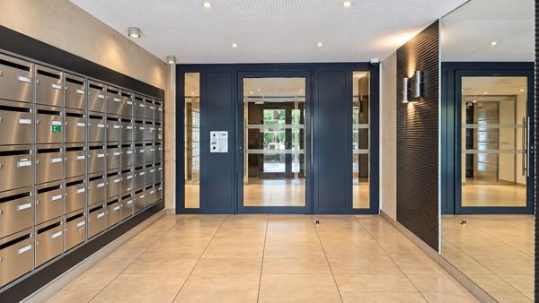 Appartement Vaureal F2 de 40 m2 avec balcon et 1 place de parking en sous sol.