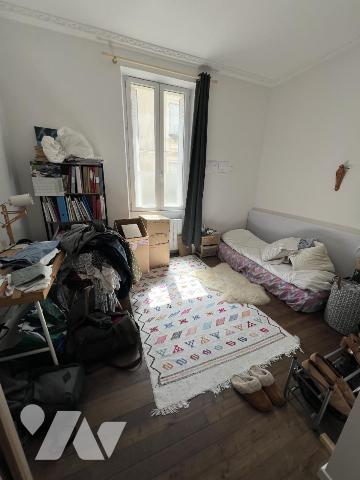 Très bel appartement avec cour privative