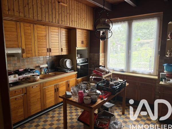 Maison à vendre 10 pièces 205 m² Montguyon