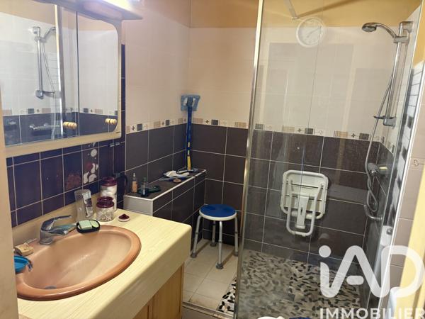 Maison à vendre 10 pièces 205 m² Montguyon