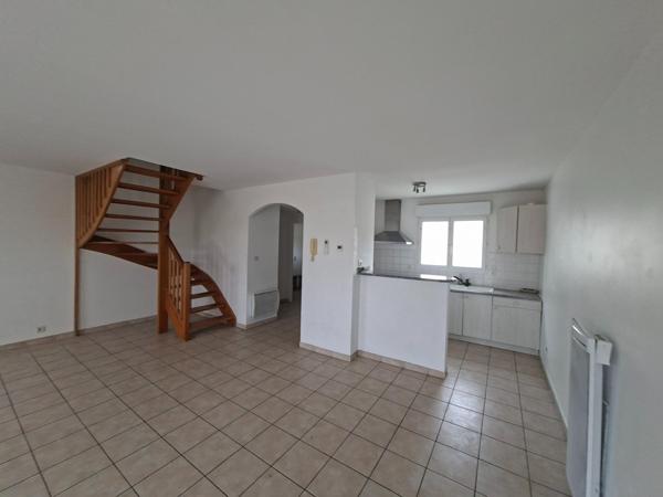 Une maison 95 M2 3CH jardin garage