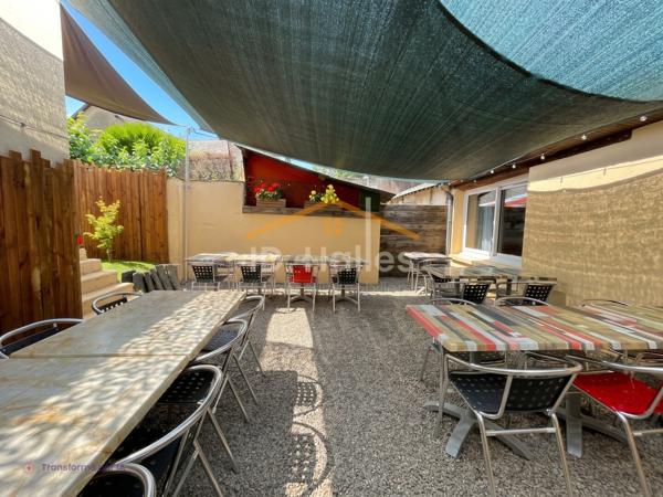 Fonds de commerce à vendre 358 m² , Ombree d anjou