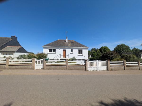 NEULLIAC MAISON EN REZ DE CHAUSSEE SURELEVE de 73m² 3 PIECES PARCELLE DE 1231m² EN PARTIE CONSTRUCTIBLE